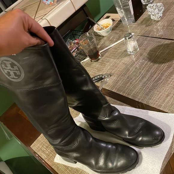 Tory Burch Boots - Picture 3 of 10